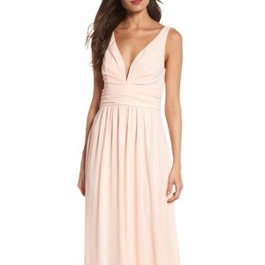 Lulu's - V-Neck Chiffon Gown